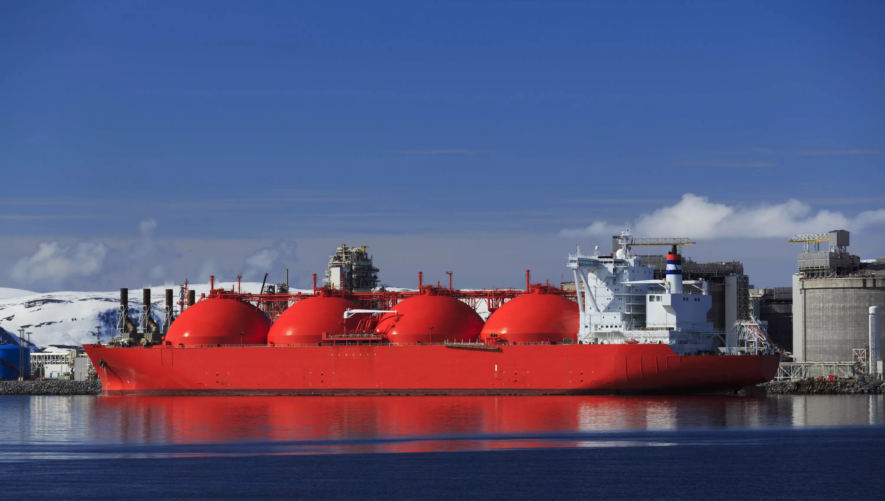 Танкера ямал спг. Сжиженный природный газ ямал. танкер спг. lng танкер. газовый танкер.