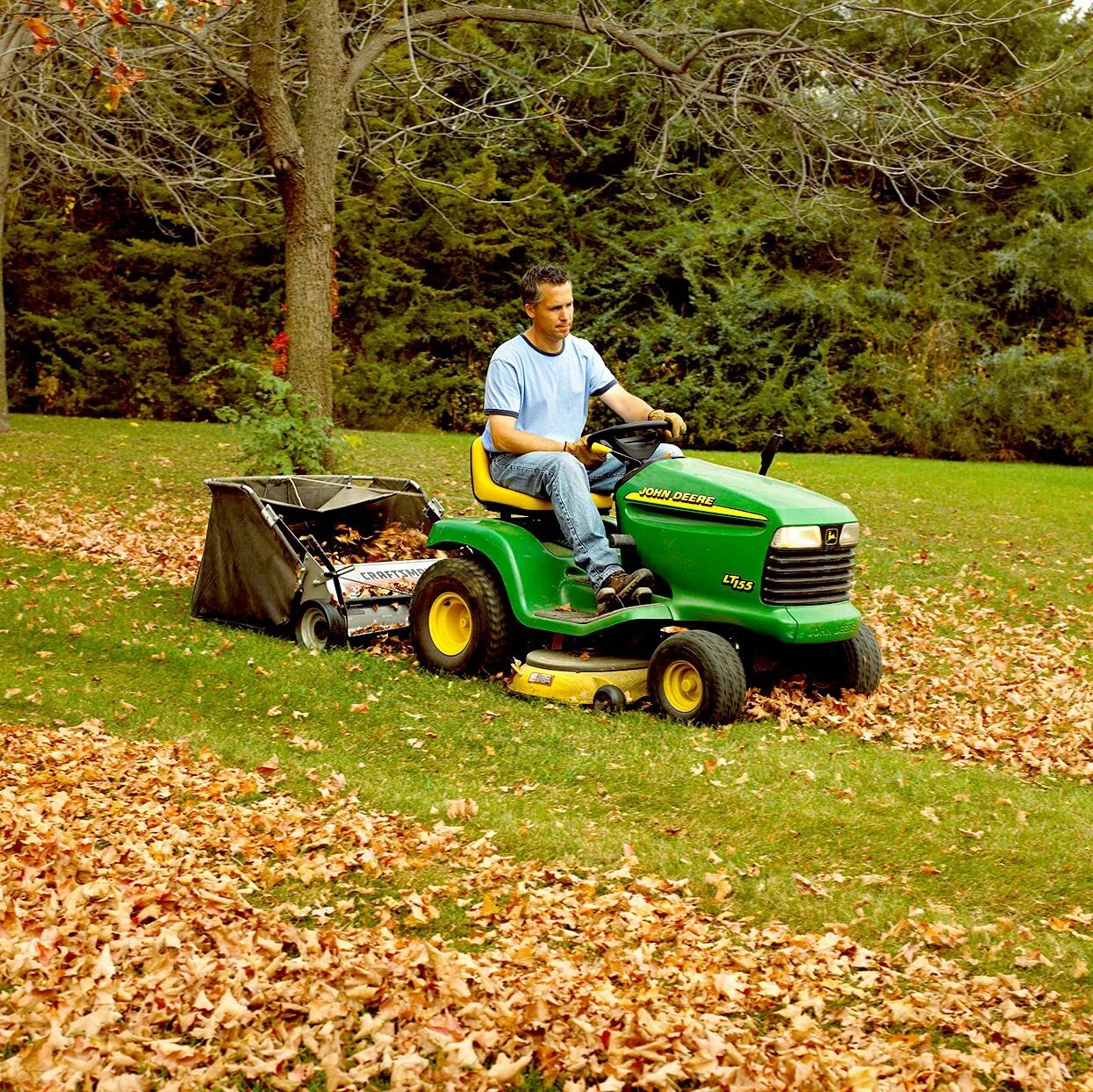 Pick up leaves. Lawn Mower Dandy обложка. Tractor Leaf Bag.