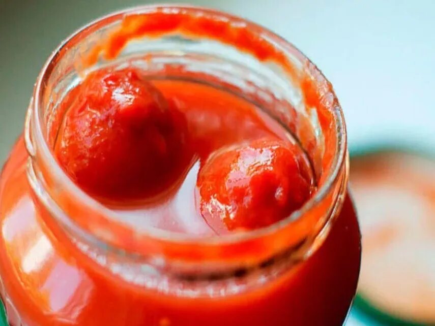 Приготовить на зиму помидоры в собственном соку. Помидоры в томатном соке. Помидоры в собственном соку. Помидоры в томатном соке на зиму. Томаты в томатном соке на зиму.