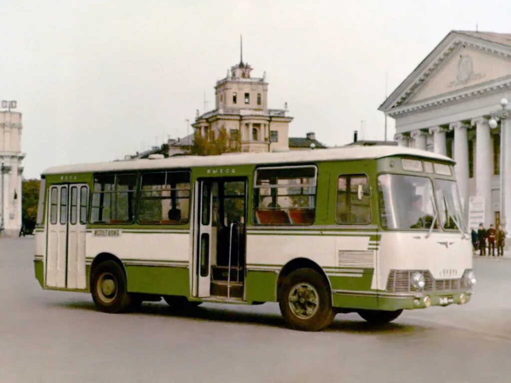 Автобусы старые дороги. КАВЗ ЛИАЗ 677. ЛИАЗ 677 Сибирь. Автобус КАВЗ 3100. ЛИАЗ 677 1969.