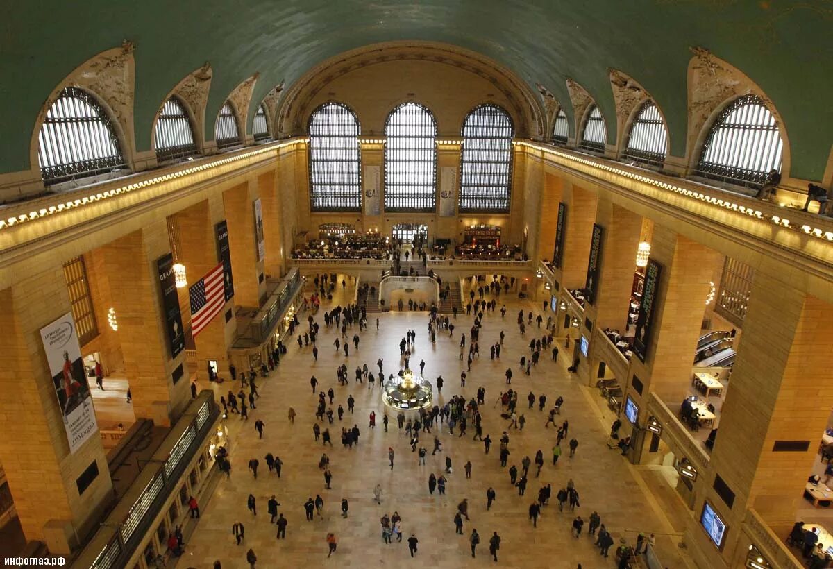 Grand central terminal в нью-йорке. центральный вокзал нью-йорка. центральный вокзал нью-йорка. гранд централ (нью-йорк, сша). центральный железнодорожный вокзал нью йорк.