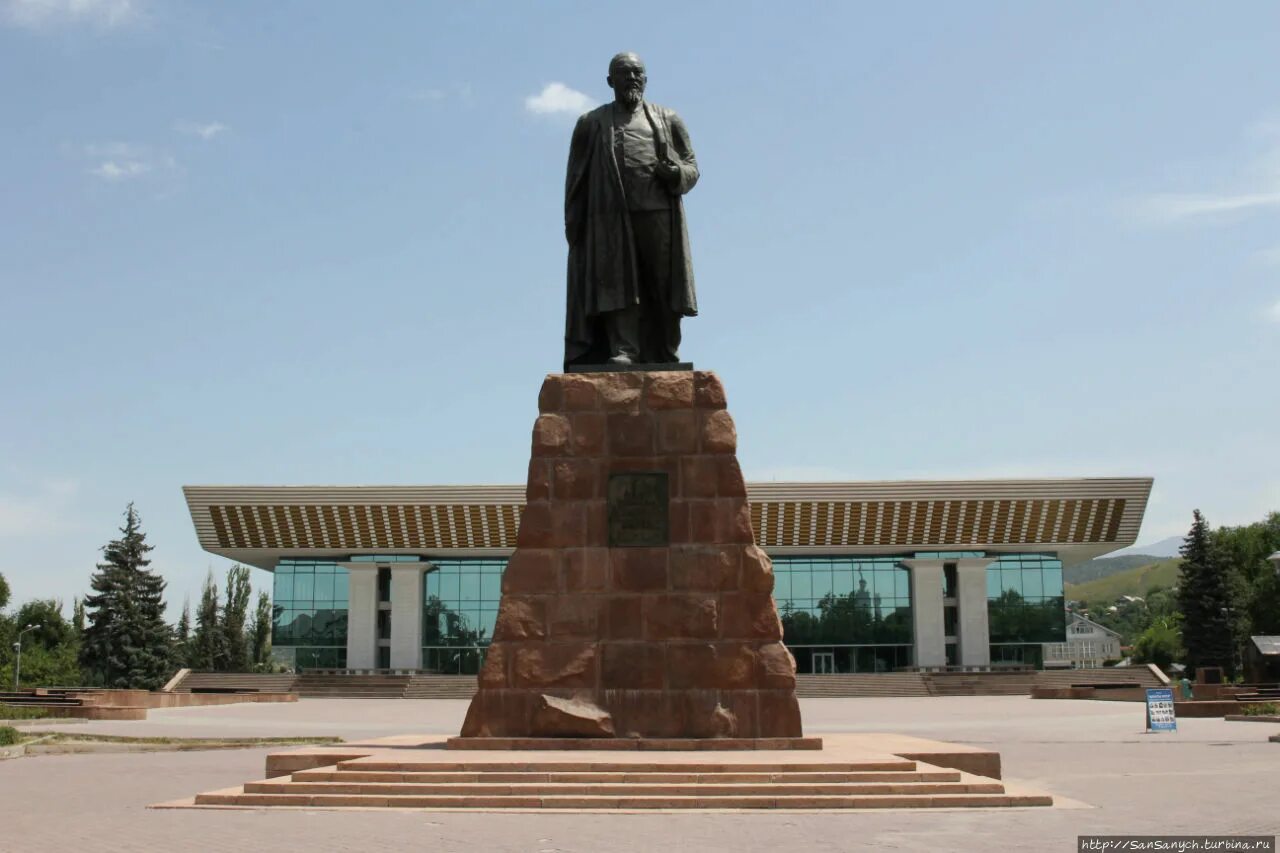 Аты. Памятник абаю в алматы. алма ата сатпаева. алма ата площадь абая. памятник абаю в астане.