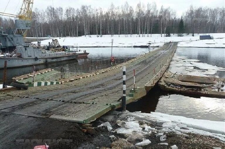 Переправа дубна. Понтонная переправа Дубна Конаково. Понтонный мост Дубна Конаково. Понтонная переправа Дубна. Понтонный мост Дубна.