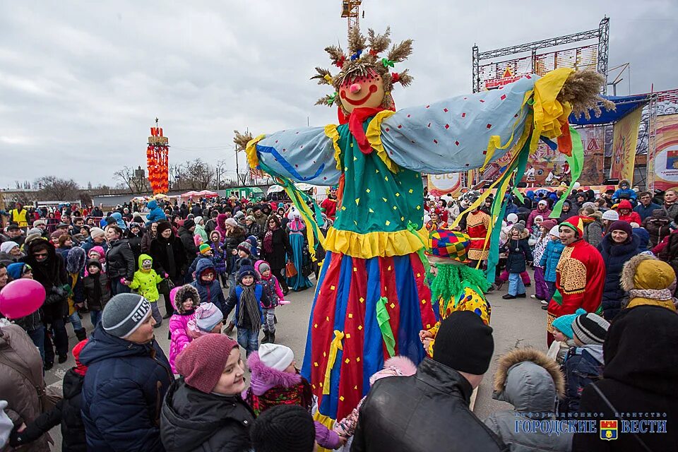 Масленица в парке царицыно. Измайловский парк Масленица. Масленица 2023 Волгоград. Масленица в Измайловском парке. Масленица парк Костино Королев.