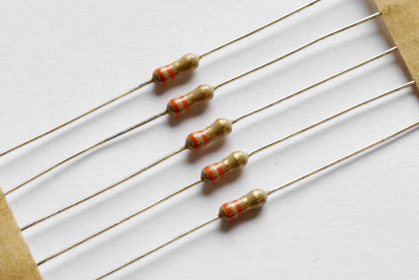 50 ом резистор 250 вт. 25 вт, 120 ом, 5%. 430ом 5w резистор. резистор sqp 5вт 4,7 ом. 4k7m резистор.