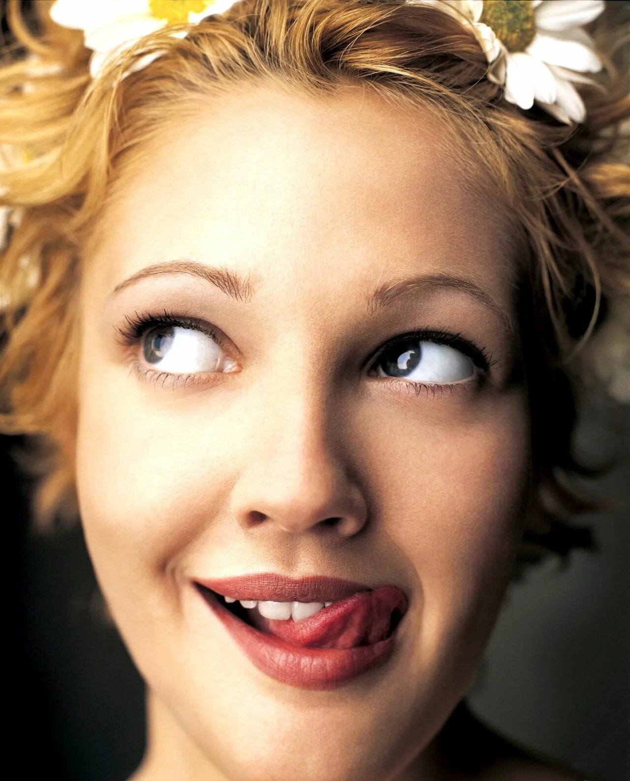 Глупые девки. Drew Barrymore. Drew Barrymore 1995. Drew Barrymore Mark Seliger. Девушка.