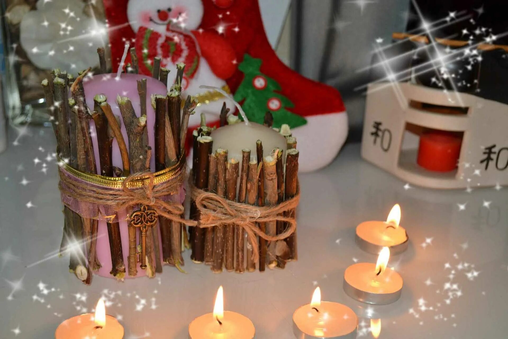 Необычные свечи. Декорирование готовых свечей. Свеча с кофейными зернами. Украшение свечей на новый год. Новогодний декор.