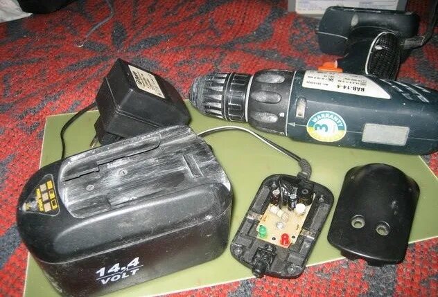 Аккумулятор hander. Зарядка для шуруповерта 18 v metabo. зу для шуруповерта 14.4 вольт. аккумулятор для шуруповерта hander 12v. зарядка для шуруповерта hander 12v.