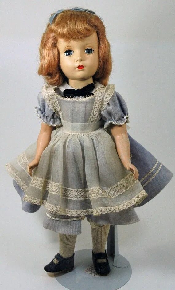 Madame Alexander куклы. Винтажные куклы Madam Alexander. Антикварная кукла мадам Александер. Hard dolls