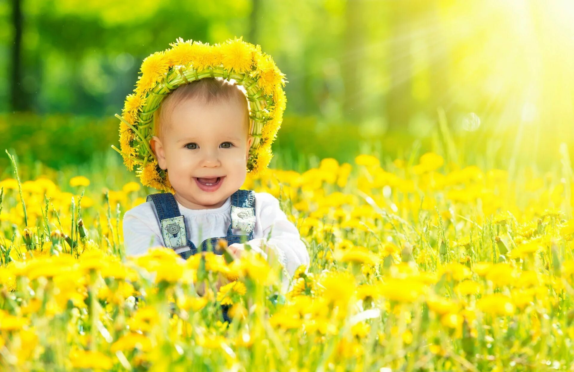 Стихи для девочек. С днем защиты детей. Пусть каждый ребенок будет. Пусть семья будет. С днем защиты детей.