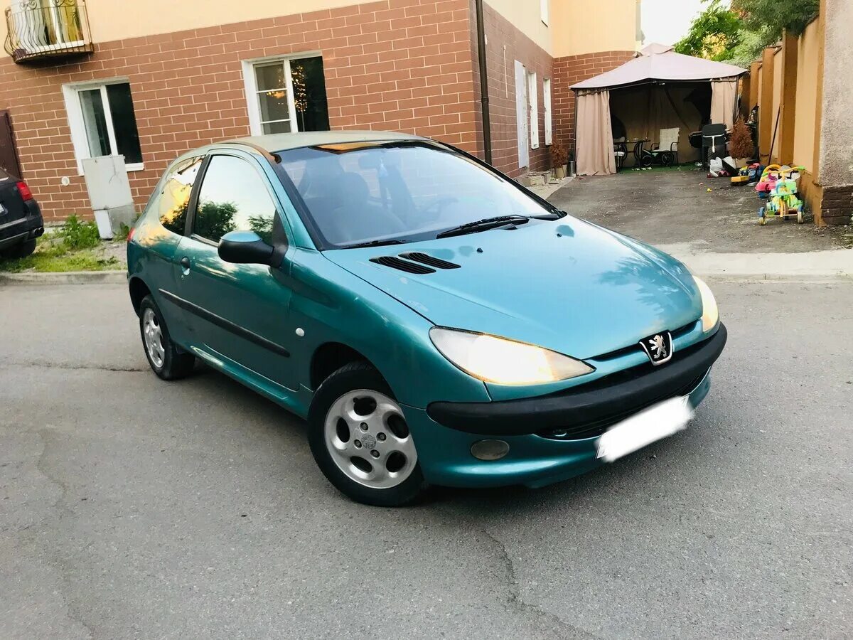 Пежо 206 зеленый. Peugeot 206 1999. Peugeot 206 1998-2012. Зеленая Пежо 206 1999. Пежо 2004 купить