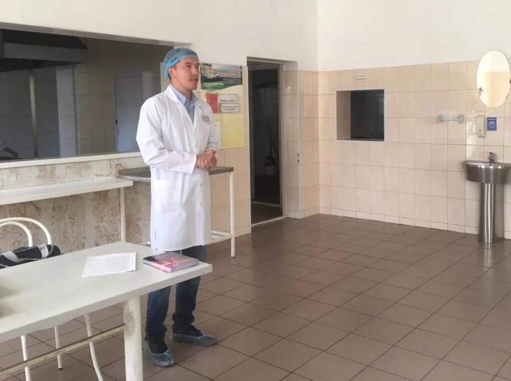 Республиканская поликлиника горно-алтайск. Сайт республиканской больницы горно алтайск. Республиканская поликлиника горно-алтайск. Вострокнутов хирург горно-алтайск. Республиканская больница горно-алтайск.