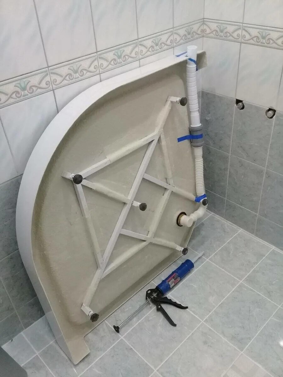 Как поднять душевую кабину
