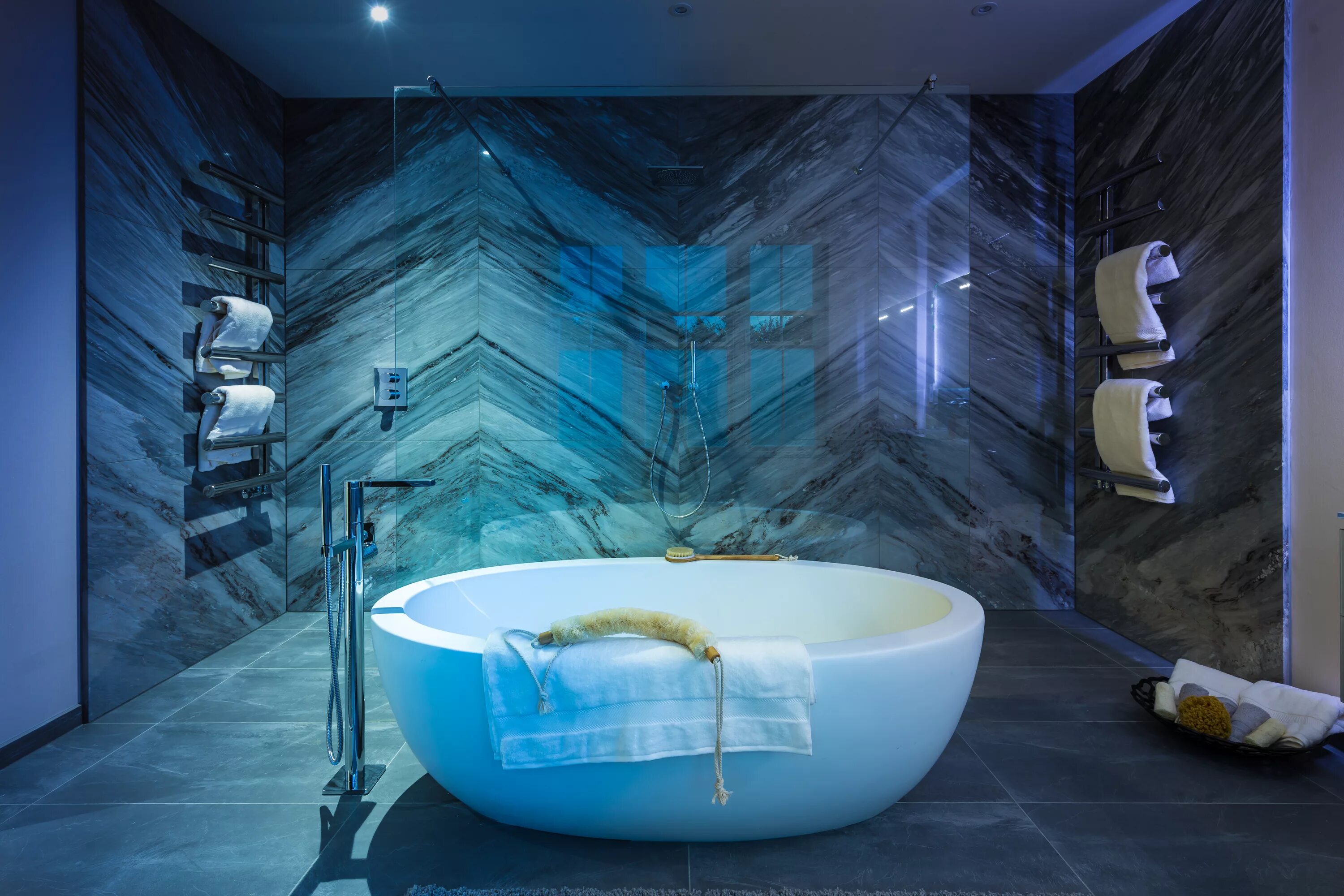 Креативные ванные. Креативные ванные. Ванная комната дерево и камень экостиль. Необычный интерьер ванной комнаты. Ванна sicis denver 03 акрил.