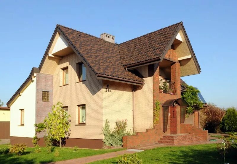 Кирпичный дом 2023. Кирпичный дом 2023. Дом из кирпича одноэтажный 80 кв м. Одноэтажный кирпичный дом. Частный дом одноэтажный.