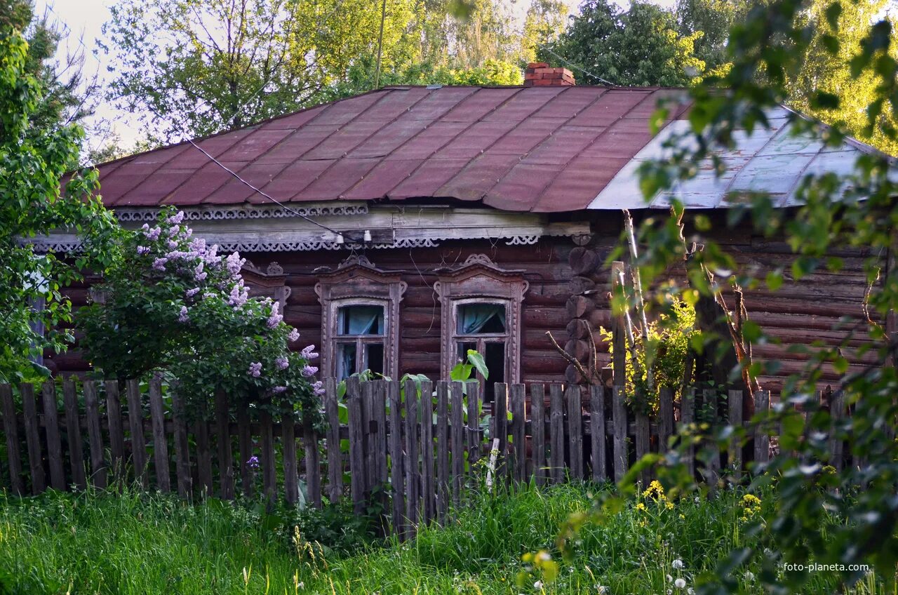 Село вк. Дом село старое Чирково. Деревня Чирково Ленинградская область. Деревня Чирково новое. Чирково Киришский район.