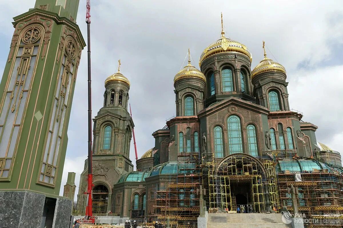 Храм воскресения христова минское шоссе. Храм воскресения христова в кубинке. Храм вс в кубинке. Храм воинской славы в москве. Новый храм построенный в москве.