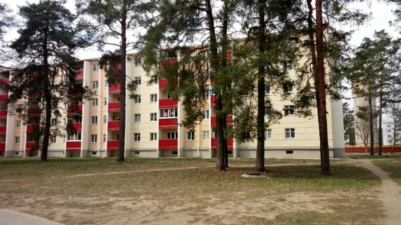 Жилье в республике беларусь. Недвижимость в беларуси. Поселок островец беларусь. Беларусь жилые дома. Беларусь жилые дома.