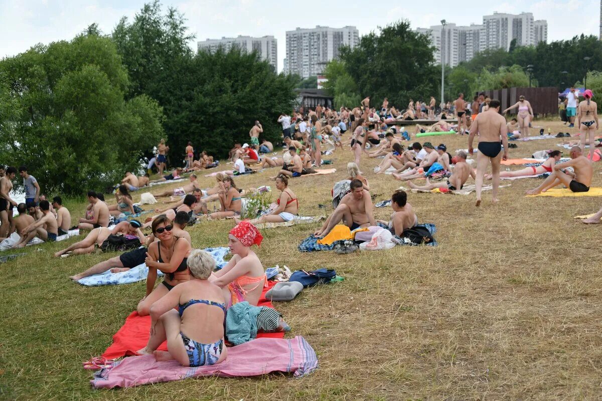 Есть ли летом поставить. Аномальная жара в Москве 2022. Аномальная жара в Москве 2021. Жара в Башкирии. Лето жара.