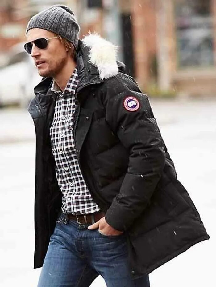 В какую погоду носить куртку. Canada Goose 2020 мужская. Canada Goose пуховики мужские. Canada Goose Crofton Coat. Модная мужская зимняя одежда.