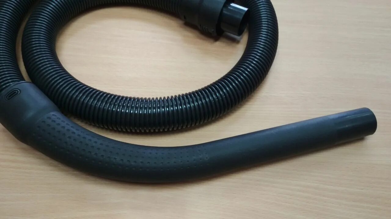 Пылесос запчасти шланг. Шланг для пылесоса samsung dj97 01152b. Philips fc 8767 шланг для пылесоса. Шланг для пылесоса самсунг sc8870. Шланг пылесоса lg 1800w.