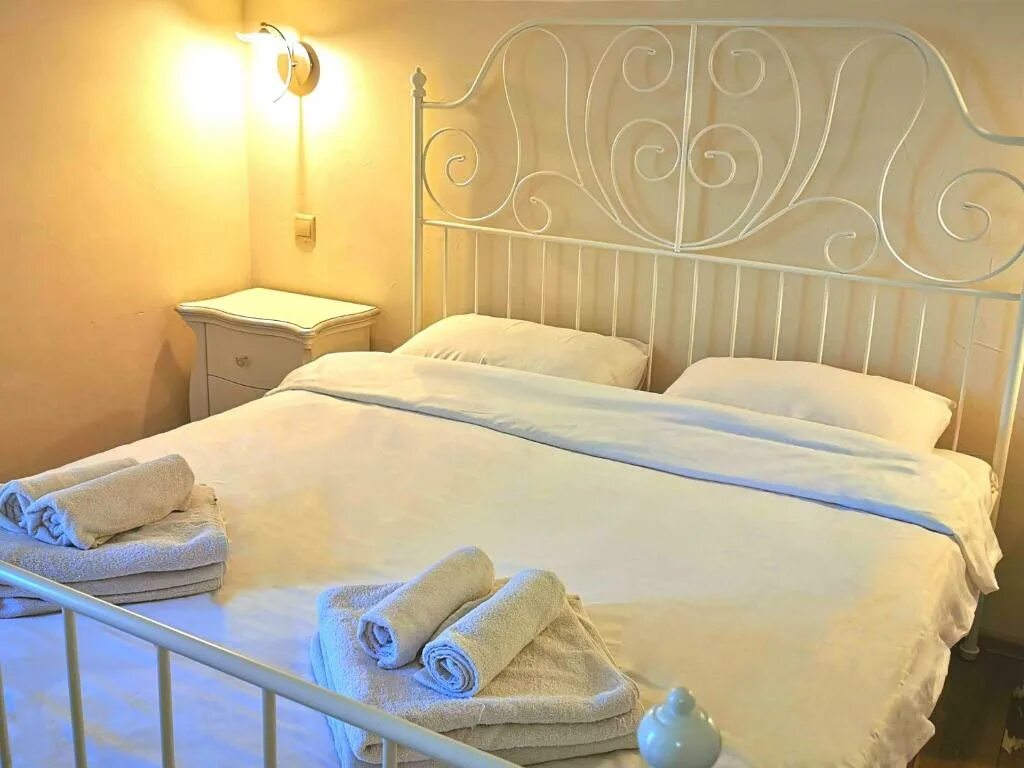 Гостиница у внуково москва аэропорта. Отель апельсин внуково. Vnukovo village guest house & spa. Гостиница у внуково москва аэропорта. Гостиница москва green palace.