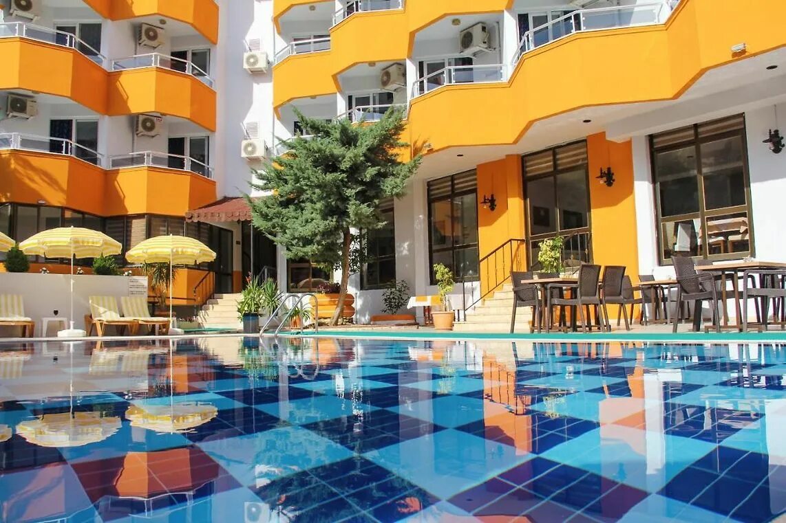 Life hotel турция. Yaman Life Hotel Алания. YAMANLIFE Hotel 3*. YAMANLIFE Hotel 3*, Турция, Алания. Аланья Турция отели 3 звезды.