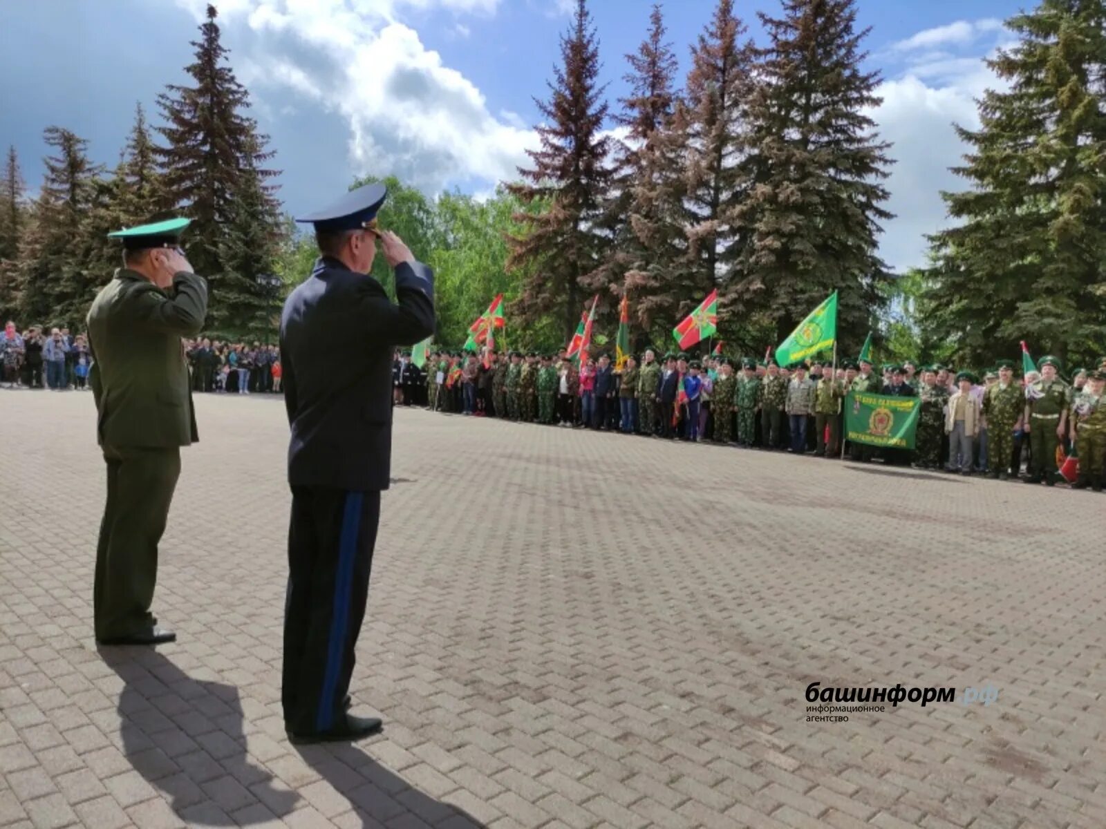 Когда день пограничника в 2024 году. С днем пограничника. День пограничника в РБ. С днём пограничника картинки. День пограничника с праздником.