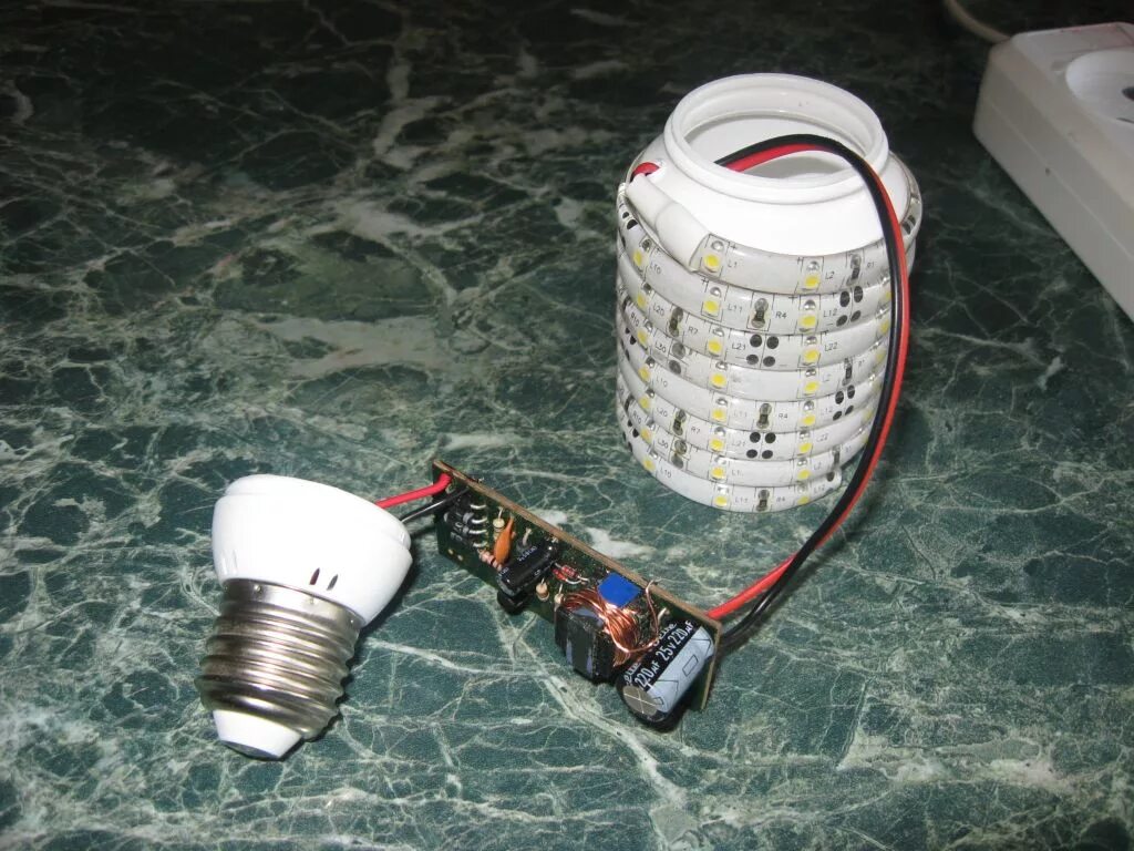 Самодельная лампочка. Блок питания для шуруповёрта 18 вольт из энергосберегающей лампы. Блок питания из энергосберегающей лампы. Лампа энергосберегающая 12 вольт. Блок питания из светодиодной лампы.