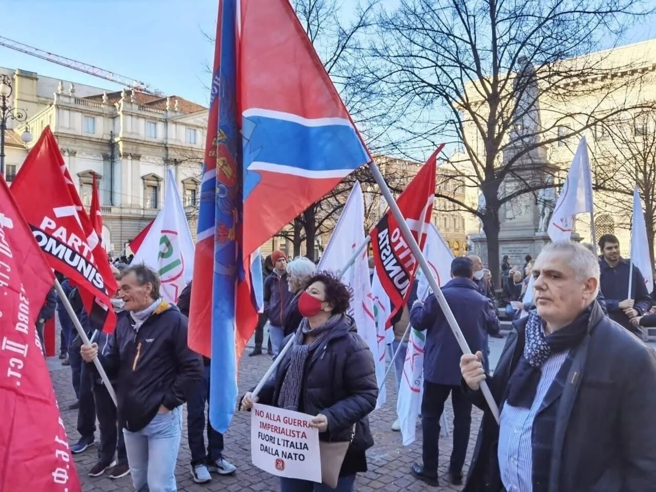 Поддержка операции в украине. Митинг в Италии в поддержку России. Митинг в Италии в поддержку России 2022.