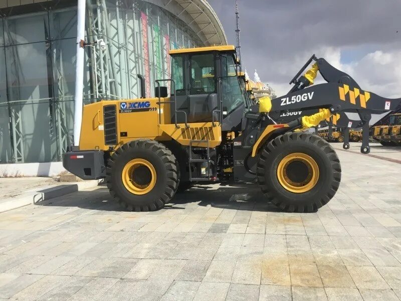 Фронтальный погрузчик xcmg zl50gv. Xcmg zl50gv. Pagurchiklar. Zl50gv. Xcmg zl50gv.