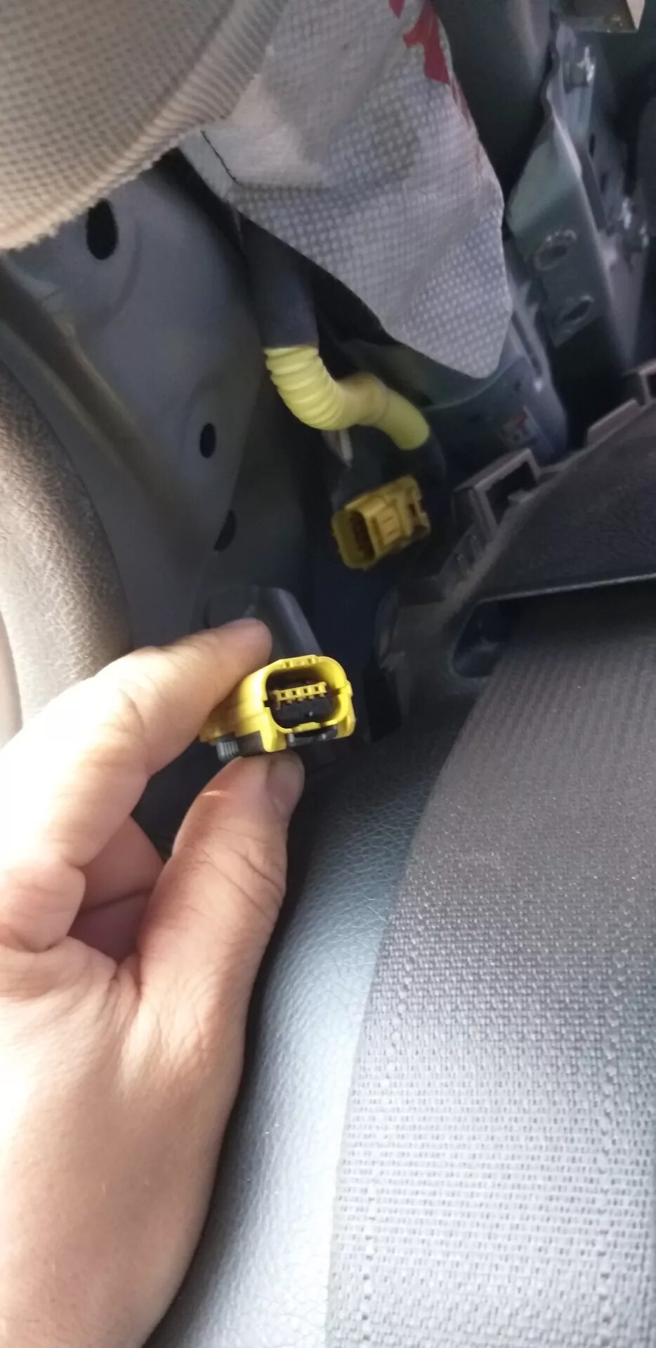 Попытка устранить ошибку подушки. - Chevrolet Captiva (1G), 2,4 л, 2011 года эле