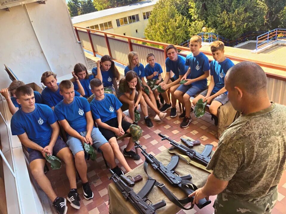 Военно спортивный лагерь. Вымпел шторм лагерь Туапсе. Военный лагерь Вымпел шторм. Лагерь Вымпел шторм Можайск. Военно патриотический лагерь Вымпел.