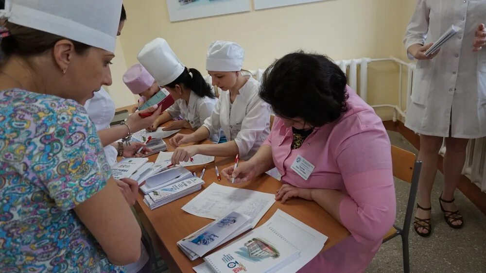 Кгбуз 2 барнаул. Сестринские конференции. бсмп 2 барнаул бывшая. ассоциация средних медицинских работников бурятии. юбилей 25 ассоциации средних медицинских работников.