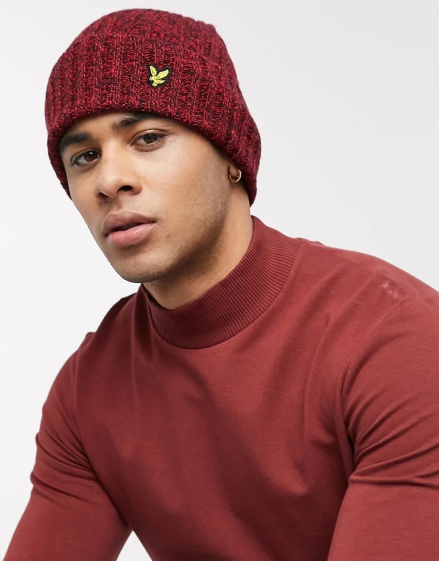 Лил скот. Шапка Lyle & Scott Beanie. Шапка бини Lyle Scott. Шапка Lyle Scott черная. Шапка зимняя Lyle and Scott.