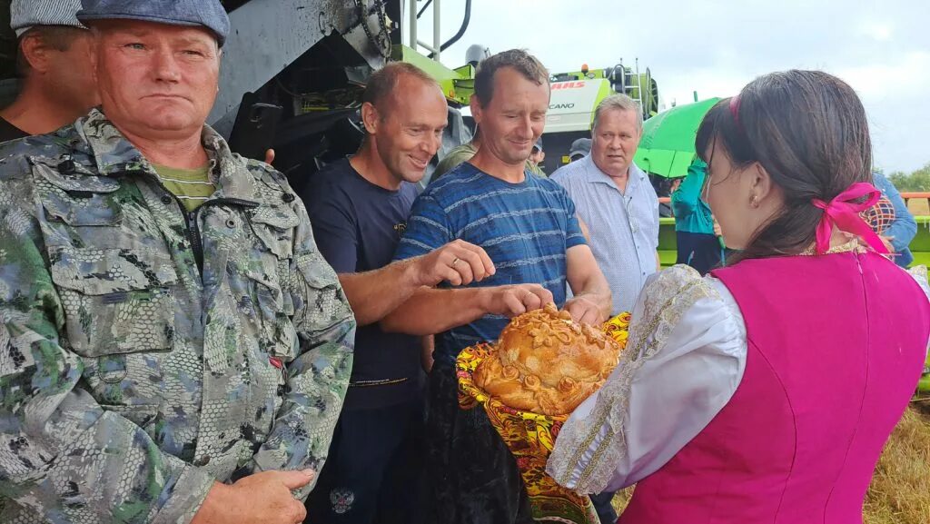 Администрация недельное. ООО имени Негруна Амурская область. 8 Августа военный праздник. 8 Августа праздник Осетия. ООО имени Негруна с Новоалексеевка.