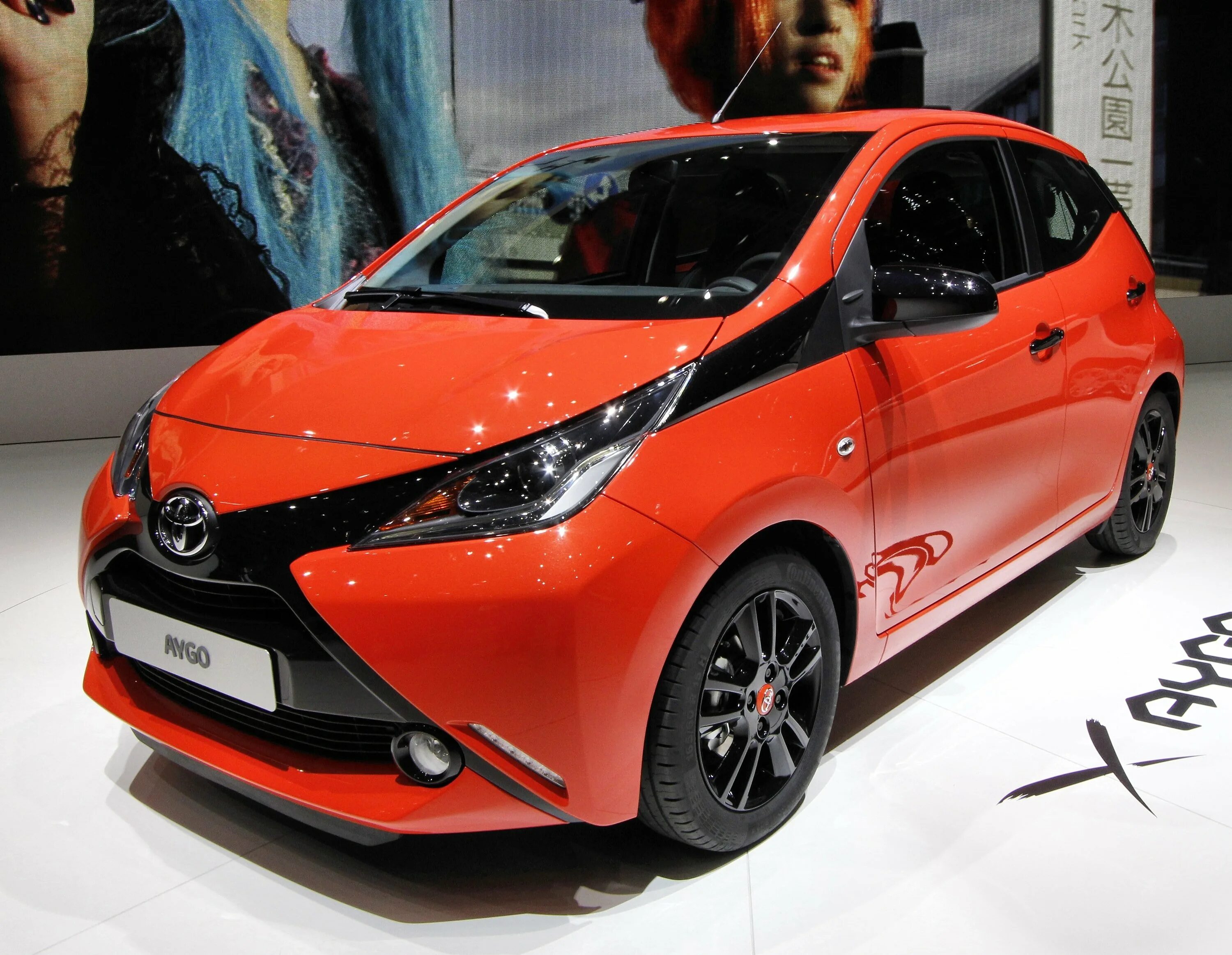 Авто из японии и китая. Toyota Aygo 2021. Новая Toyota Aygo x. Тойота Aygo x 2021. Тойота хэтчбек малолитражка.