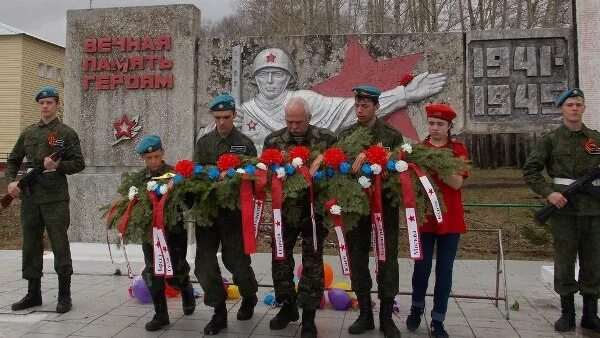 Поселок Степной Назаровский район. Назаровский городской совет ветеранов. Ветеран войны Гусаров Назаровского района. 9 мая красноярский край