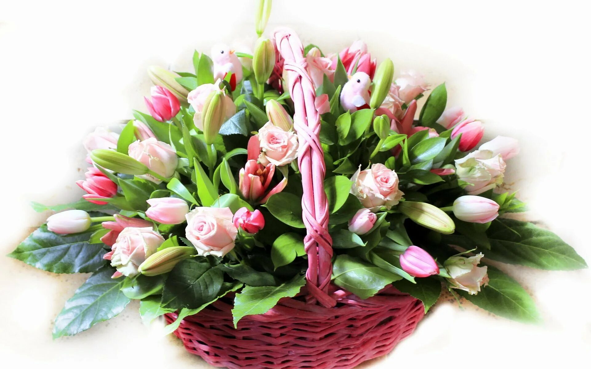 Цветы весенние картинки с днем рождения. Букет тюльпанов. Букет весенних цветов. Шикарный букет весенних цветов. Весенний букет тюльпанов.