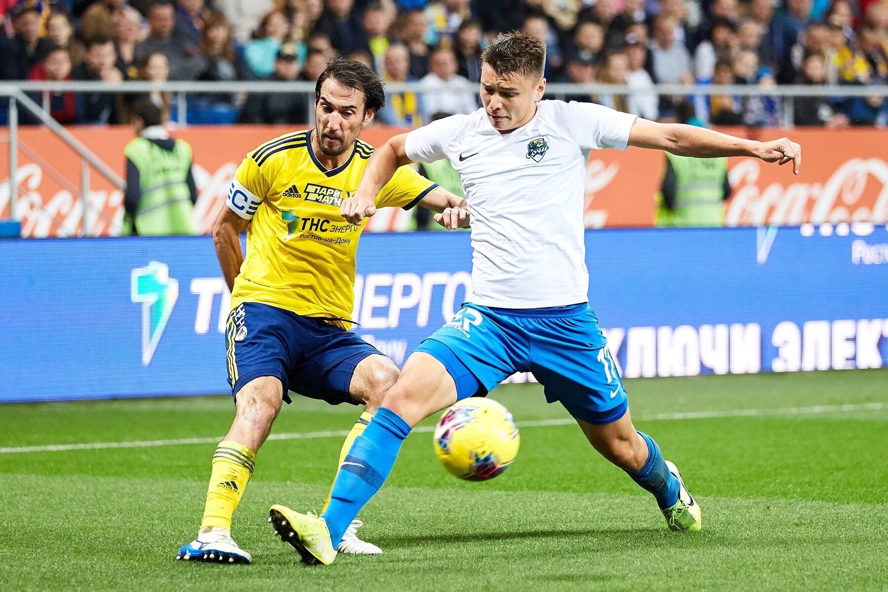 Мостовой сочи. Андрей мостовой зенит. Андрей андреевич мостовой. Андрей мостовой футболист. Андрей мостовой зенит.