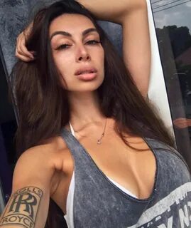 Карина Байрамова в Instagram: "Время селфи)" Fashion, Tank tops, Women