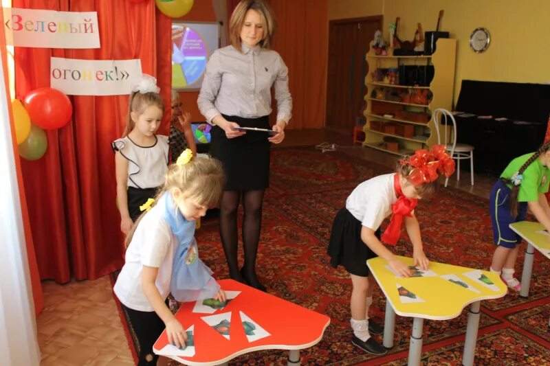 Детский сад родничок 25 междуреченск. Г. Детский сад радуга тулун. Детский сад родничок тулун. Детский сад родничок город тулун.