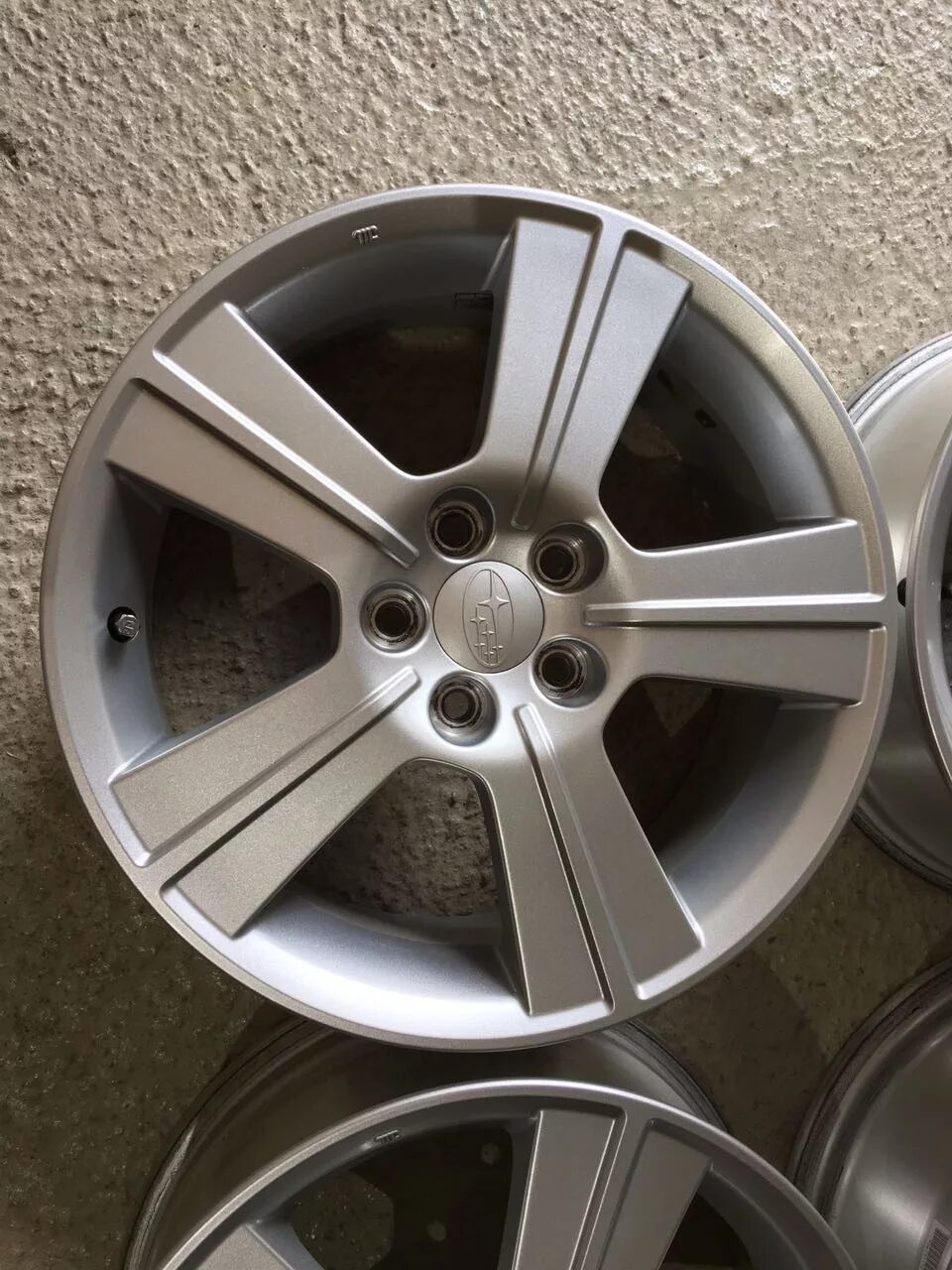 диски субару форестер r16. диски subaru impreza r15. диски subaru forester r17. диск forester sg r16. форестер на дисках r17.