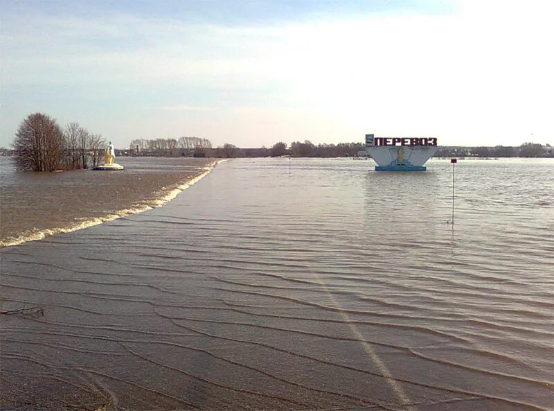 Погода перевоз нижегородская область на 14 дней. Парк Победы Перевоз Нижегородская область. Пьянский Перевоз Нижегородская область. Река пьяна разлив. Разлив в Нижегородской области.