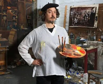 Рисующий художник фото