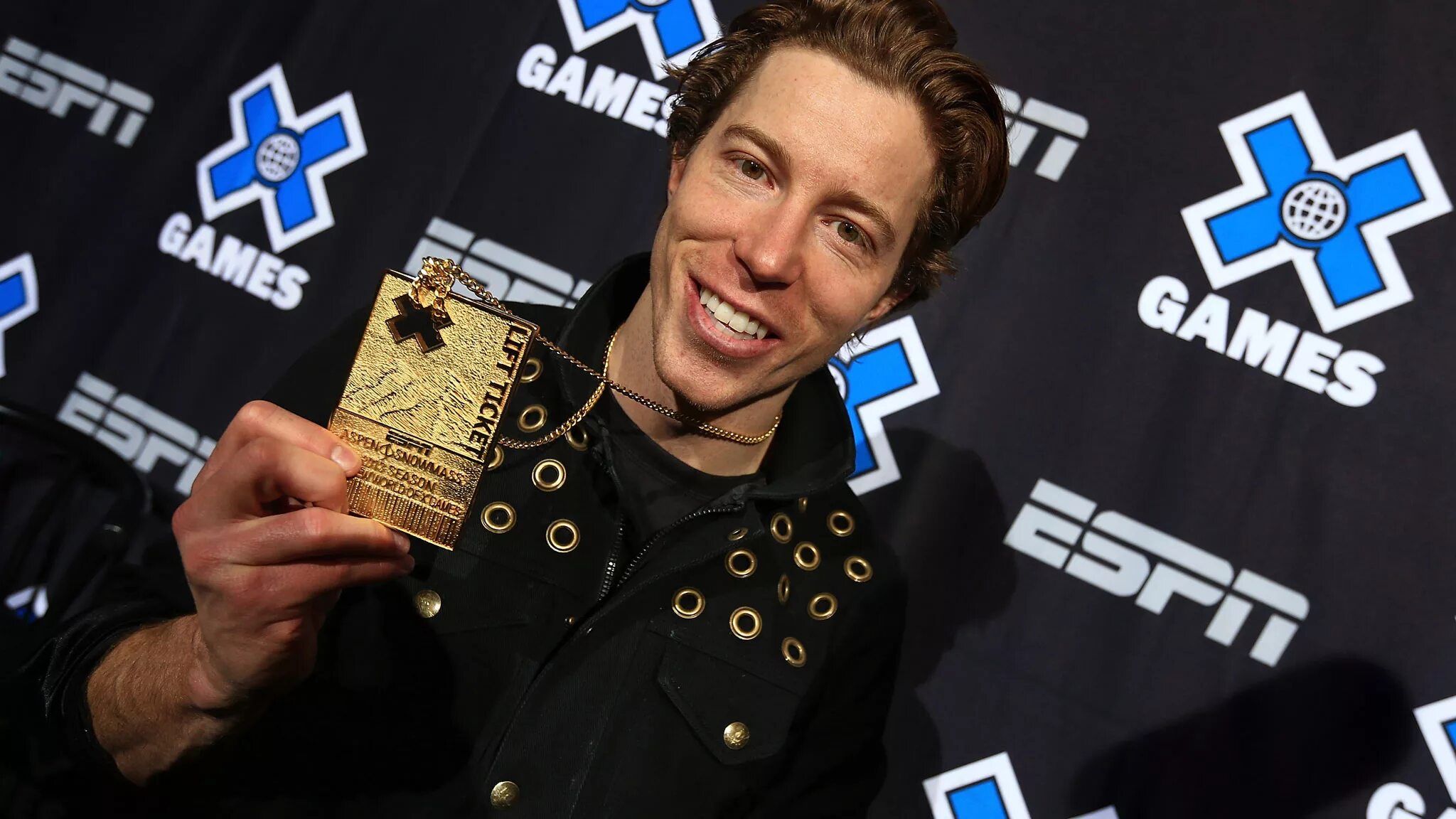 Shaun white. Шон Уайт. Шон Уайт (Shaun White). Шон Уайт 2014 год. Шон Уайт брекеты.