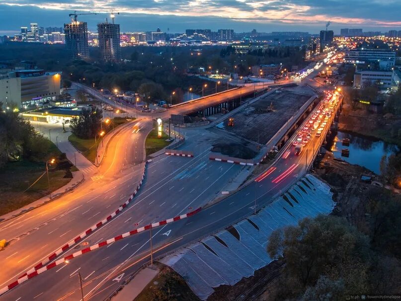 Мост через реку Сходня Волоколамское шоссе. Волоколамское шоссе (Москва). Мост в Митино. Москва таймлапс.