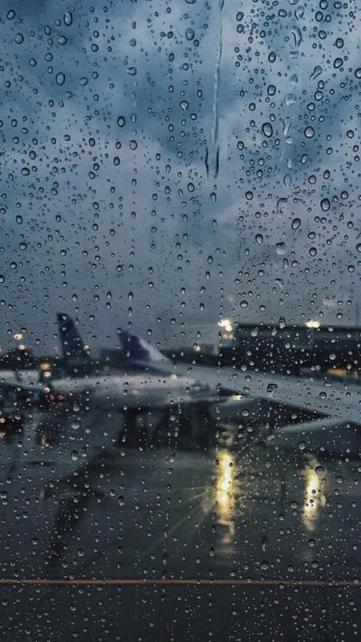 Дождь. Самолет в дождь. Окно самолета и дождь. Дождь из окна. G rain