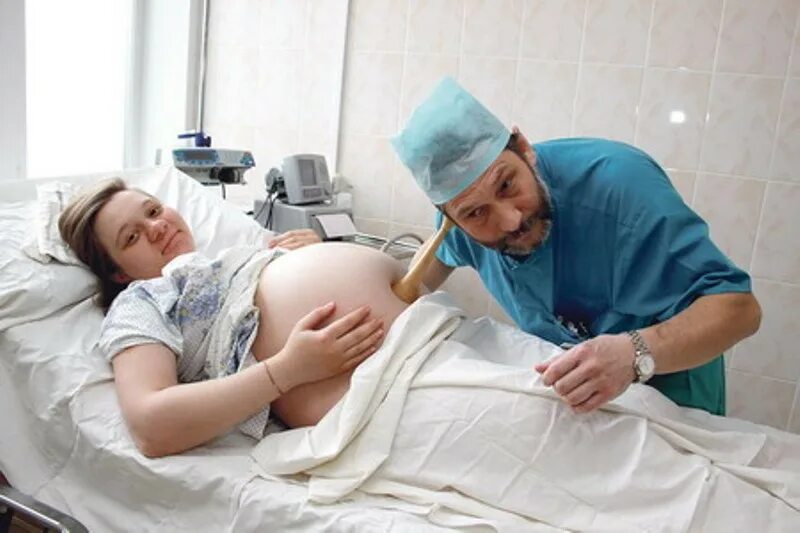 Акушерка операции
