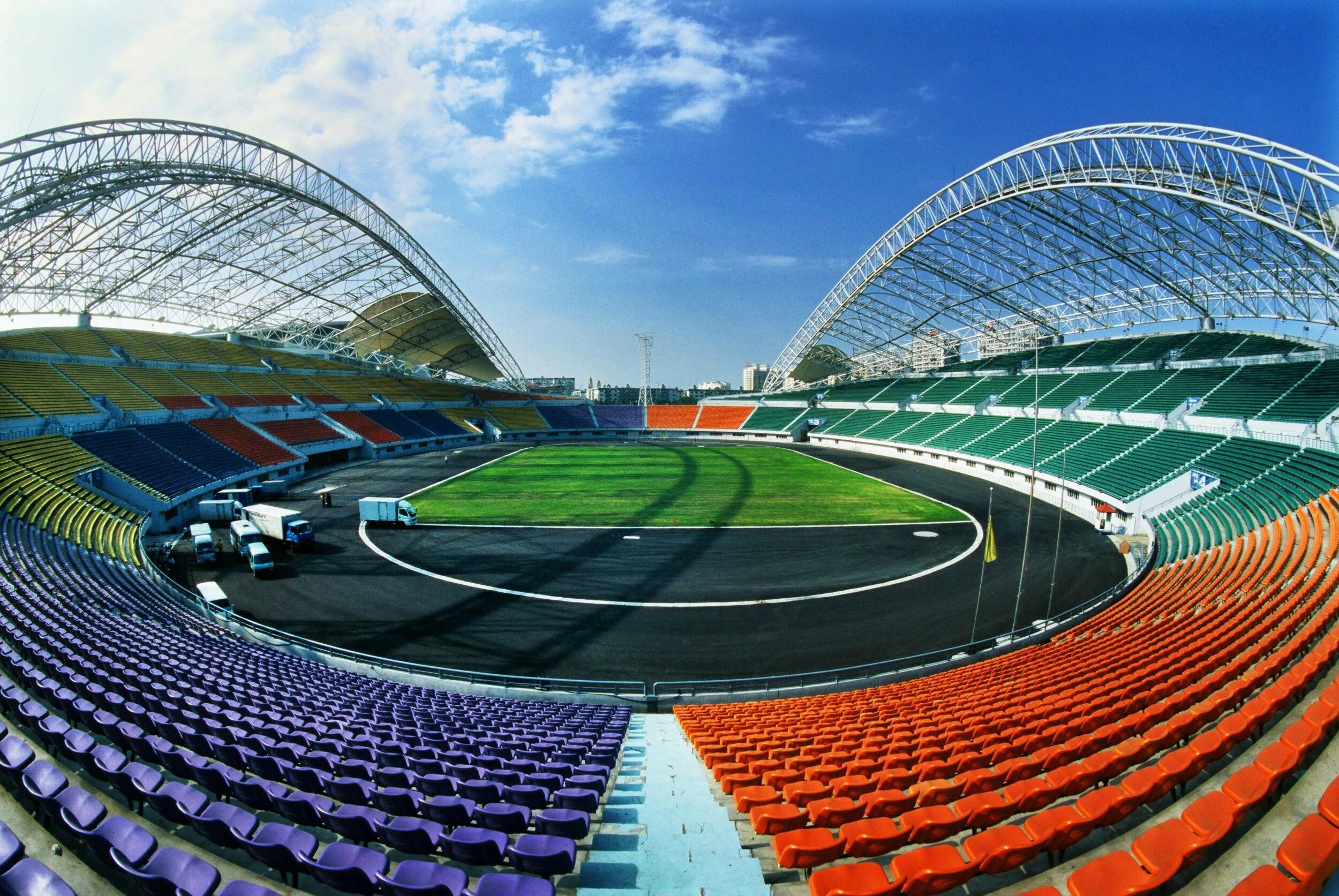 Center stadium. Харбин стадион. Стадион в Нанкине. Harbin International Exhibition Center Stadium. Кисё Курокава стадион.